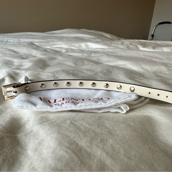 Valentino Rockstud Bracelet - Picture 3 of 6